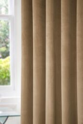 Homescapes Thermal 100% Blackout Velvet Curtains in Beige - Size: 167 cm width x 137 cm drop - thumbnail 2
