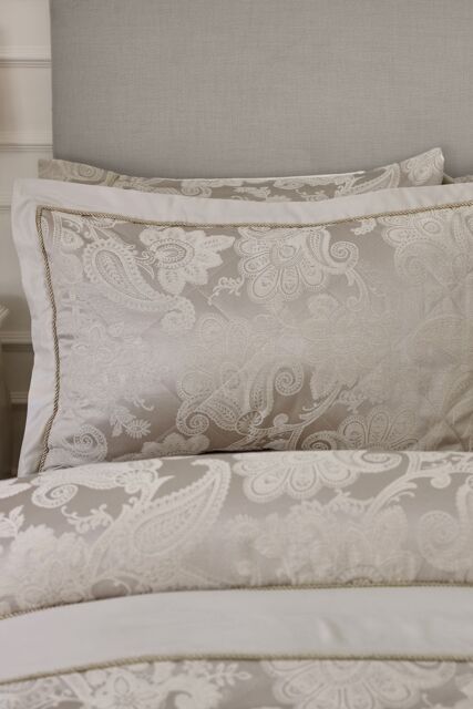 Catherine Lansfield 'Opulent Jacquard' Quilted Pillow sham Pair in Gold - Size: Standard Pillow Case
