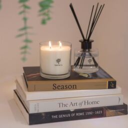 Nicola Spring 400g Soy Wax Scented Candle & Reed Diffuser Set - Summer Berries in Clear - thumbnail 7