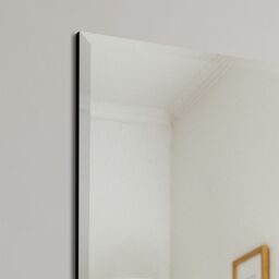 Agenzia 14 Single Bevelled Venetian Wall Mirror 90 x 60cm in Silver - Size: 90 x 60 cm - thumbnail 2