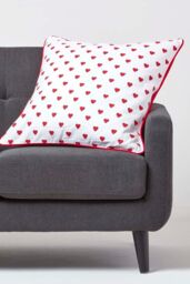 Homescapes Cotton Hearts Cushion Cover in Red - Size: 60 cm x 60 cm - thumbnail 2