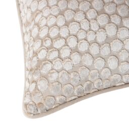 HOEM Lanzo Cut Velvet Piped Cushion in Grey - Size: 45 cm x 45 cm - thumbnail 5