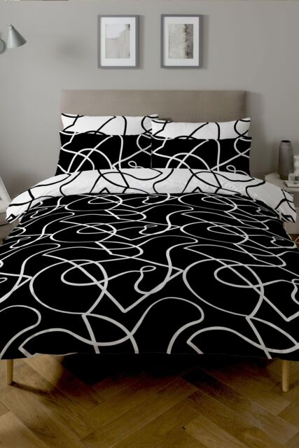 Copenhagen Home 'Pablo' Reversible Polycotton Duvet Cover Set in Black - Size: Double - image 1