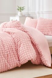 Ezysleep Super Soft Luxury Faux Fur Box Duvet in Pink - Size: Single - thumbnail 2