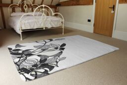 Benjamin Tate Design Black & White Flower Illustration Designer Rug in Natural - Size: Large - thumbnail 3