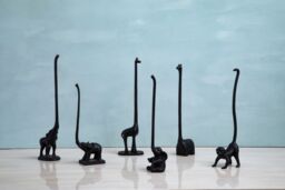 Orsina Fauna Giraffe Toilet Roll Holder in Black - thumbnail 4