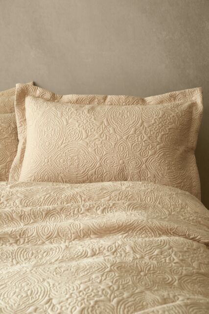 Pineapple Elephant 'Casablanca' Pinsonic Pillowsham Pair in Natural - image 1