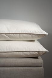 Soak&Sleep Soft As Down Microfibre Standard Pillow Pair - Soft/Medium in White - thumbnail 4