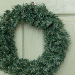 Samuel Alexander 47cm Plain Green Woodcote Spruce Hanging Christmas Wreath - thumbnail 4