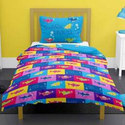 Baby Shark Doo Doo Reversible Duvet Cover Set in Bright Blue - Size: Single - thumbnail 3