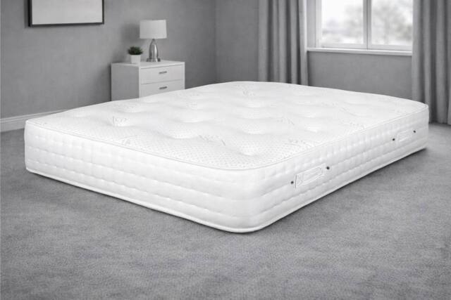 Nexus Mattresses Ltd Silk 1000 Memory Foam Pocket Spring Mattress in White - Size: Super King - image 1
