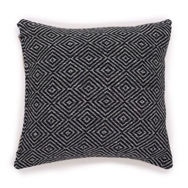 KDMD Classic Cushion Cover - Maze Black - 40x40cm - Size: 40x40 cm - image 1