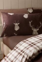Catherine Lansfield 'Stag Check' Reversible Duvet Cover Set in Chocolate - Size: Double - thumbnail 3