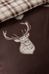 Catherine Lansfield 'Stag Check' Reversible Duvet Cover Set in Chocolate - Size: Double - thumbnail 4