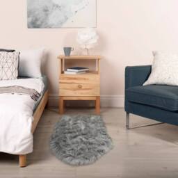 New Edge Blinds Premium Luxury Faux Fur Rug, 50cm x 80cm in Silver - Size: 50 cm x 80 cm - thumbnail 3