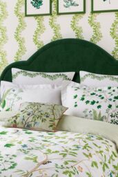 Sanderson 'Sycamore & Oak' Cotton Sateen Duvet Cover Set in Green - Size: Super King - thumbnail 2
