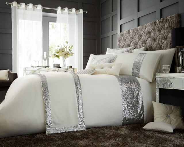 Smart Living Premium Polycotton Glamorous Duvet Cover With Pillowcases in Cream - Size: King - image 1