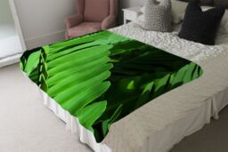 Benjamin Tate Design Natural dark green leaves, long slender green leaves Designer Blanket - Size: 120 cm x 150 cm - thumbnail 4