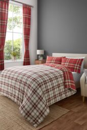 Catherine Lansfield 'Kelso Check' Reversible Duvet Cover Set in Red - Size: Single - thumbnail 2
