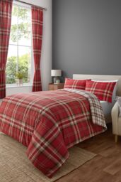 Catherine Lansfield 'Kelso Check' Reversible Duvet Cover Set in Red - Size: Single