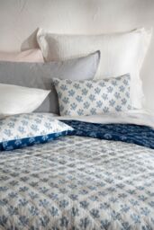 Soak&Sleep Reversible Floral Print Cushion Cover in Dark Blue - thumbnail 2