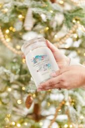 Yankee Candle Magical Bright Lights Signature Large Jar Candle - thumbnail 5