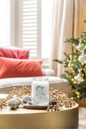 Yankee Candle Magical Bright Lights Signature Large Jar Candle - thumbnail 2