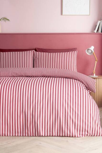 Catherine Lansfield 'Epping Textured Stripe' Reversible Duvet Cover Set in Burgundy - Size: Double - image 1