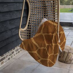 Benjamin Tate Design Giraffe Print Blanket in Natural - Size: 120 cm x 150 cm - thumbnail 4