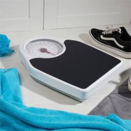 Nordara Mechanical Bathroom Scale Doctor Style Sturdy High Accuracy in White - thumbnail 5
