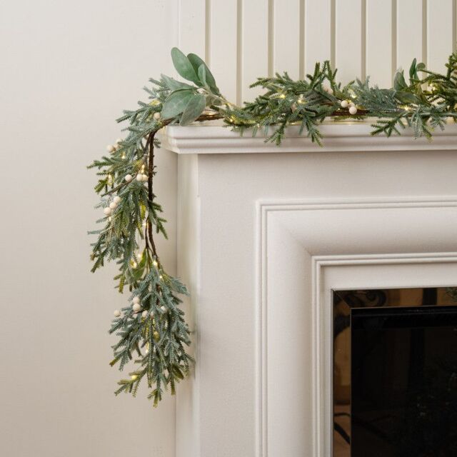 Scottish Everlastings Ltd 150cm Pre-lit Frosted Garland with Lambs Ear in Green - image 1