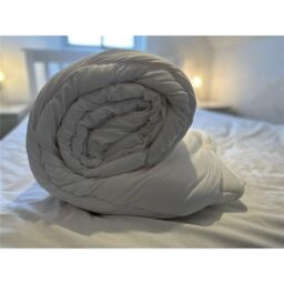 Clifton Anti-Allergy Duvet - 13.5 Tog in White - Size: Super King - thumbnail 2