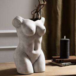 Love Lace Female Figure Vase in Stone - thumbnail 4