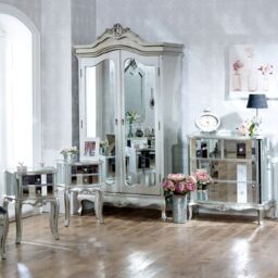 Melody Maison Bedroom Furniture Set, Mirrored Double Wardrobe, Chest Of Drawers & Pair Of Bedside Chests - Tiffany Range in Metallic Silver - thumbnail 2