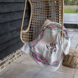 Benjamin Tate Design Follow Your Heart Blanket in Natural - Size: 120 cm x 150 cm - thumbnail 4