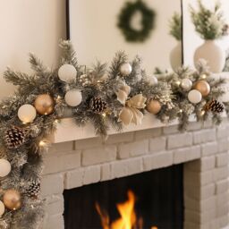 Marco Paul 6ft Artificial Frosted Christmas Garland With Pinecones in Green - thumbnail 6