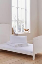 Martex Baby 4 Tog Duvet in White - Size: Cot Bed - thumbnail 6