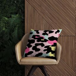 Warren Reed - Designer Colourful Leopard Print Outdoor Cushion in Pink - Size: 45 cm x 45 cm - thumbnail 2