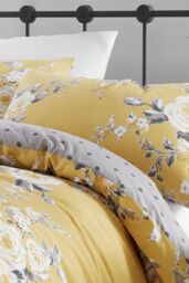 Catherine Lansfield 'Canterbury' Floral Duvet Set in Mustard - Size: Double - thumbnail 2