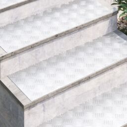 Berkfield Home Aluminium Checker Plates 4 pcs Anti-Slip 90x30 cm in Grey - Size: Medium - thumbnail 2
