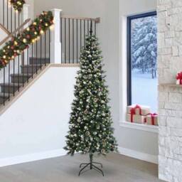 Berkfield Home Artificial Christmas Tree with 300 LEDs Green 96 x 96 x 240 cm