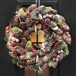 Dibor Traditional Berries Winter Autumn Wreath Front Door Christmas Wreath 36cm in Grey - thumbnail 2