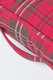Homescapes Edward Tartan Cotton Armchair Booster Cushion in Red - Size: 50 cm x 50 cm - thumbnail 4