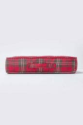 Homescapes Edward Tartan Cotton Armchair Booster Cushion in Red - Size: 50 cm x 50 cm - thumbnail 5