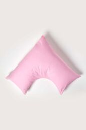 Homescapes Egyptian Cotton V Shaped Pillowcase 200 TC in Pink - thumbnail 1