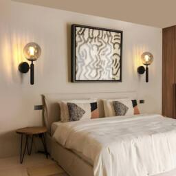 Goeco Wall Light Indoor, Modern E27 Wall Sconce with Globe Glass Ball in Black - thumbnail 4