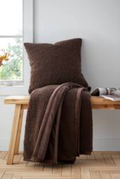 Catherine Lansfield 'So Soft Velvet Boucle' Blanket Throw in Chocolate - Size: 130 cm x 170 cm - thumbnail 4