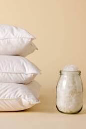 die zudecke Hungarian Goose Feather & Down Firm Pillow in White - thumbnail 4