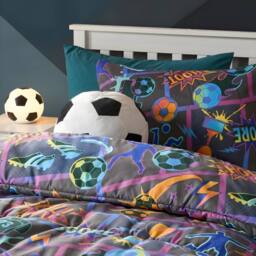 OHS Kids Comic Football Coverless 10.5 Tog Duvet Set with Pillowcase - Size: Single - thumbnail 2