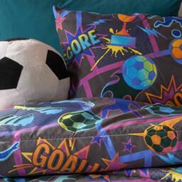 OHS Kids Comic Football Coverless 10.5 Tog Duvet Set with Pillowcase - Size: Single - thumbnail 3